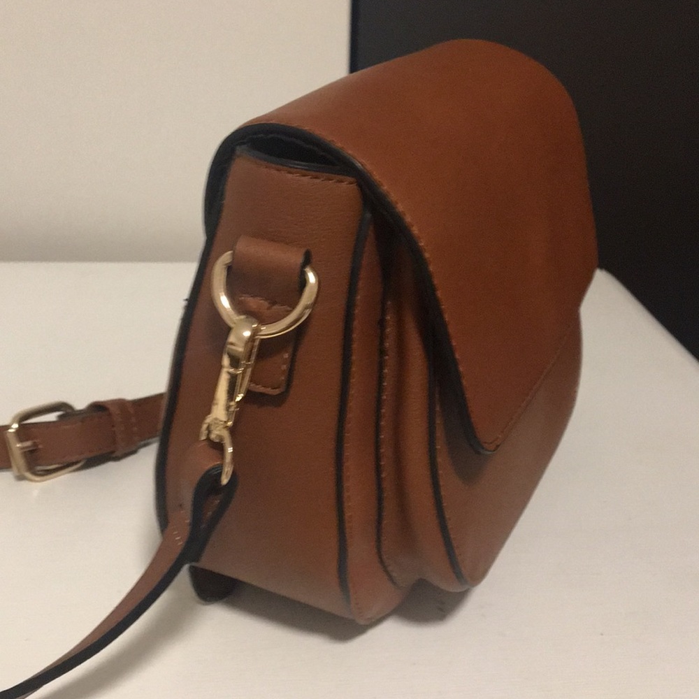 BNWOT Pleather cognac purse - Picture 2 of 5